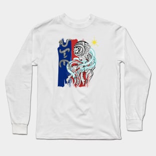 Philippine Flag-Tribal line Art Jellyfish / Baybayin word Alon (Waves) Long Sleeve T-Shirt